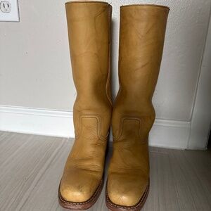 7.5 Frye Banana Campus Boots